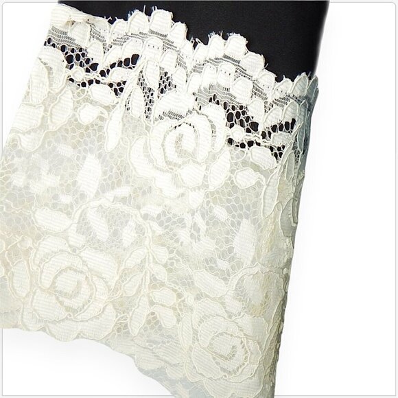 Tahari Black Crepe with Ivory Lace Cuff Sleeve Shift Mini Dress NWT NEW 2P - Picture 3 of 5